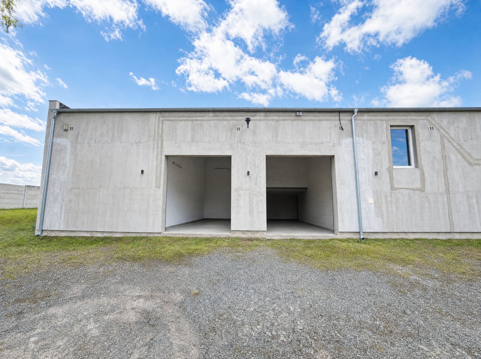 Garage 3 & 4 – photo 1