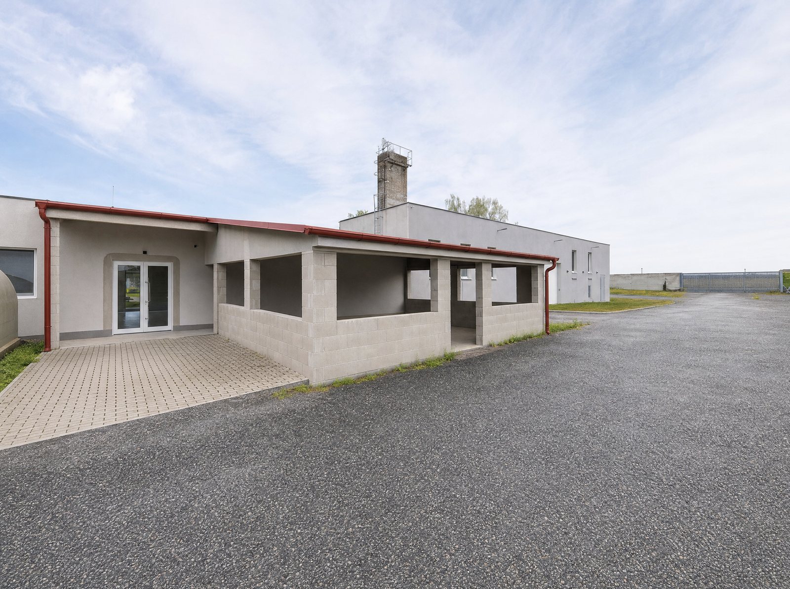 Main Building – photo 12