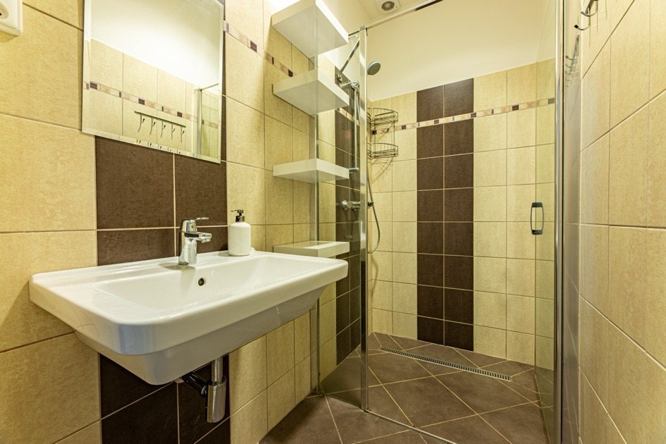 Bathrooms & WCs – photo 1
