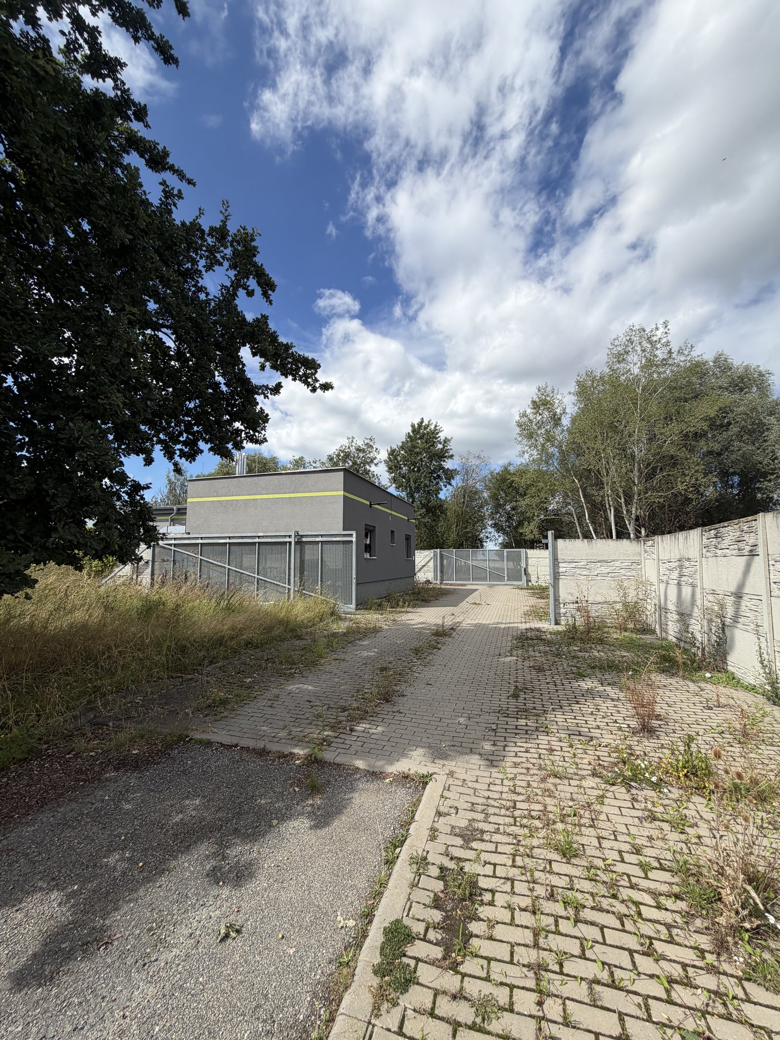 Building 1 – photo 1