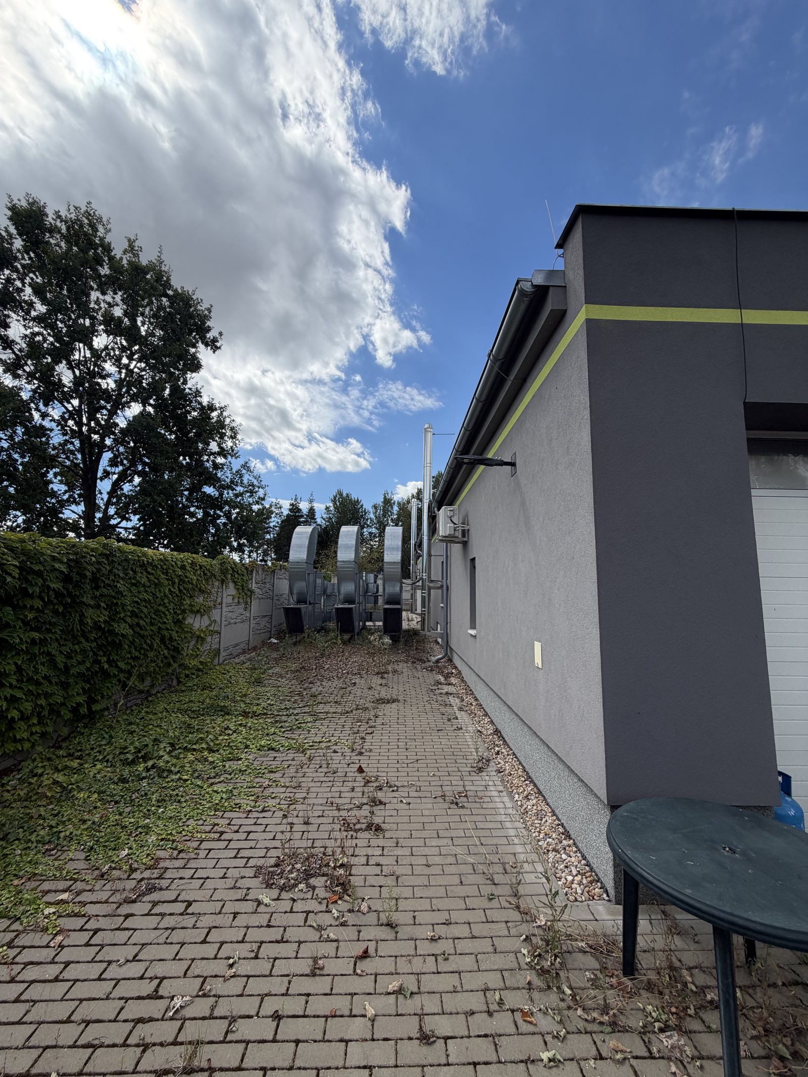 Building 1 – photo 4